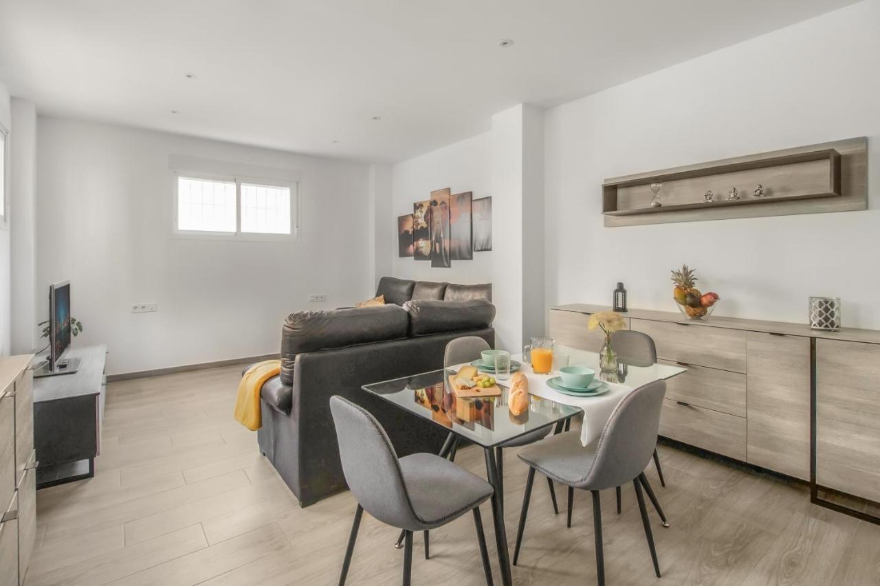 The Million Street Apartment Малага Екстериор снимка